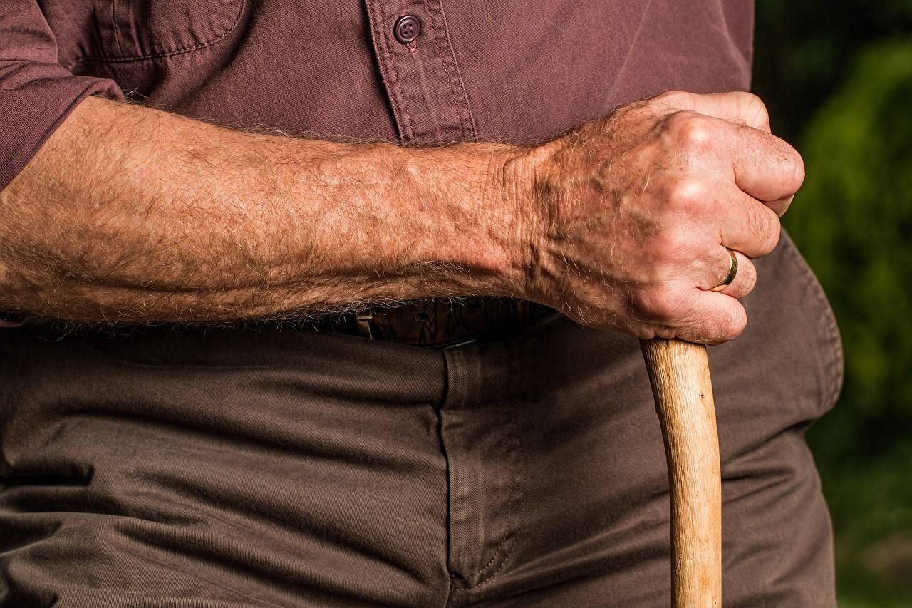 Proposed CAP payments cut for pensioners 'unacceptable' - SF
