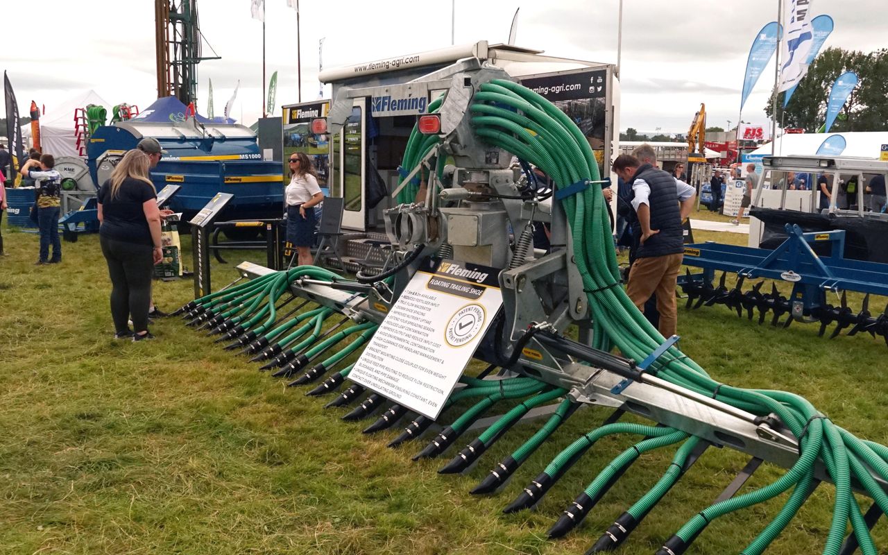 Finding the optimum forward speed when spreading slurry