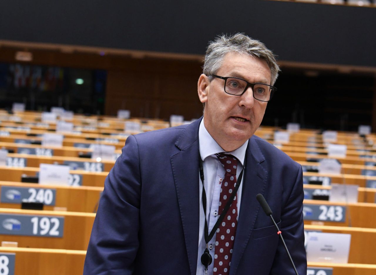 New animal transport proposals 'costly' for Irish farmers - MEP