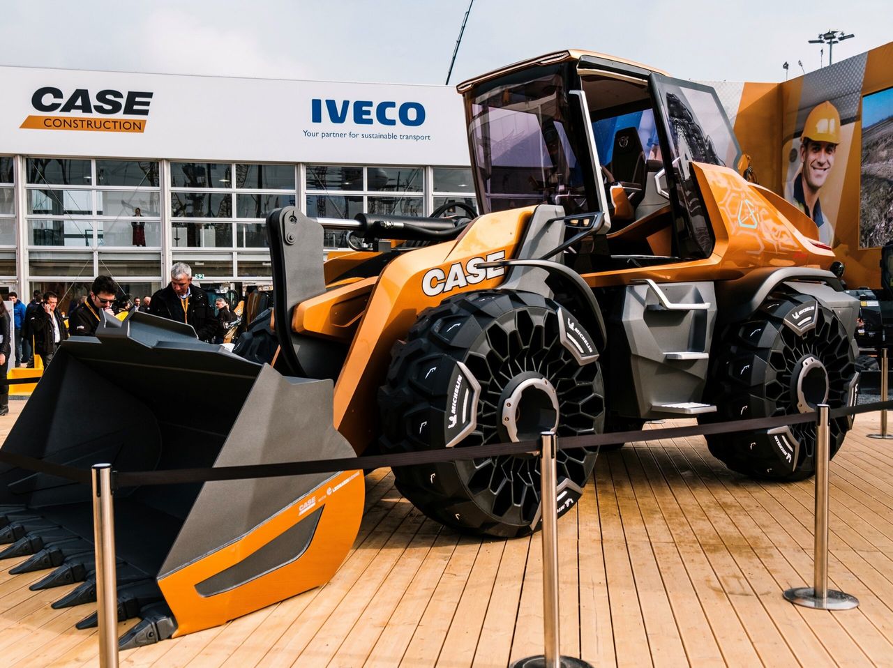 Case unveils its 'loader of the future'