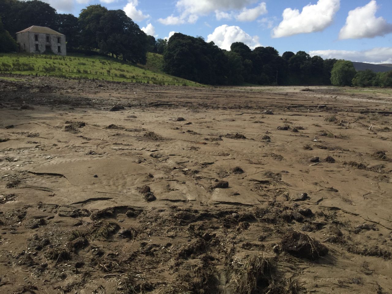 2017 floods: Hints help could be on the way as Poots visits farms