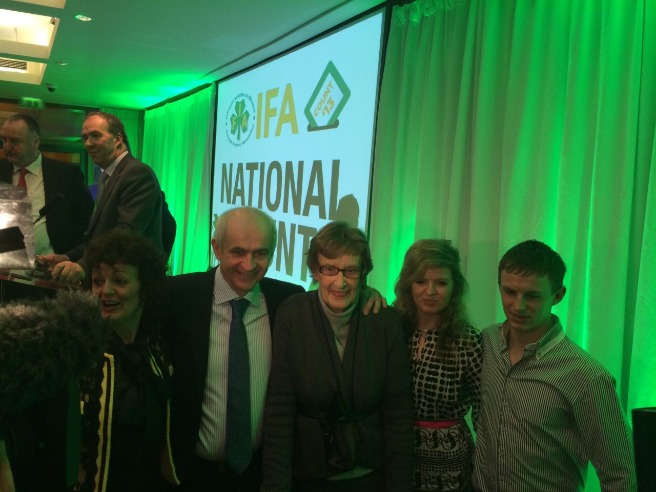 Downey slams supermarkets in acceptance speech