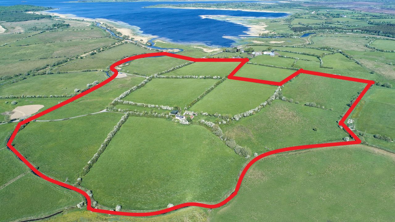 55ac residential farm at 'The Pigeons' to go under the hammer