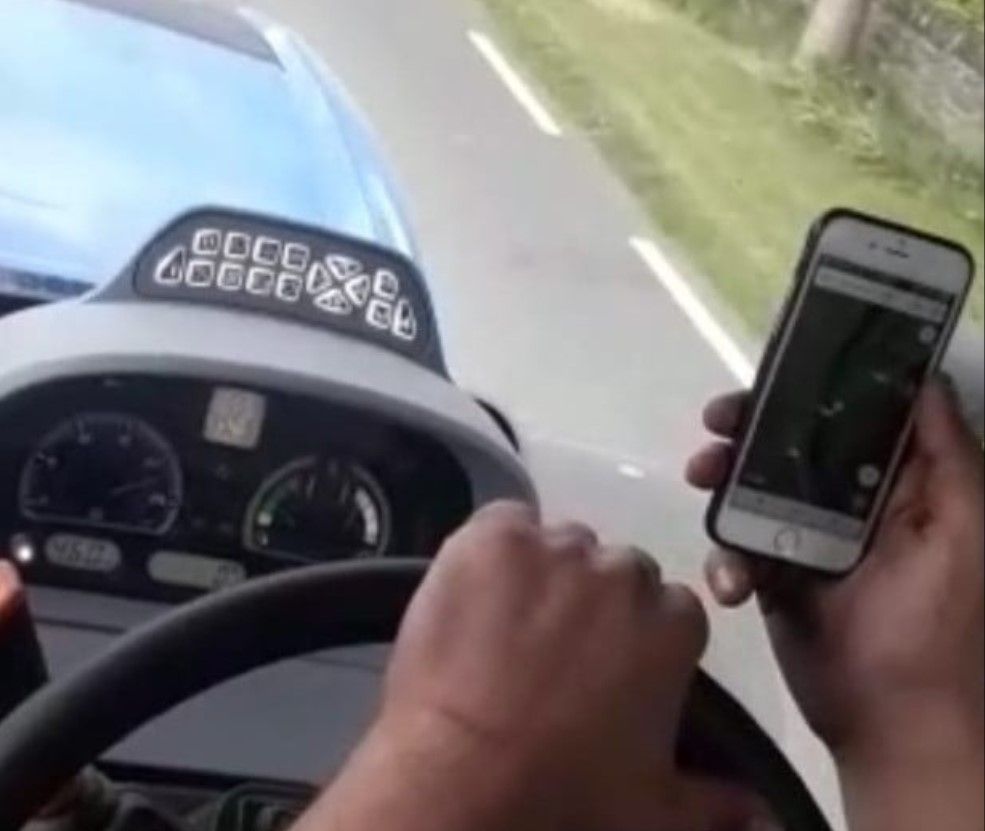 Contractors to sack tractor drivers using phones while driving
