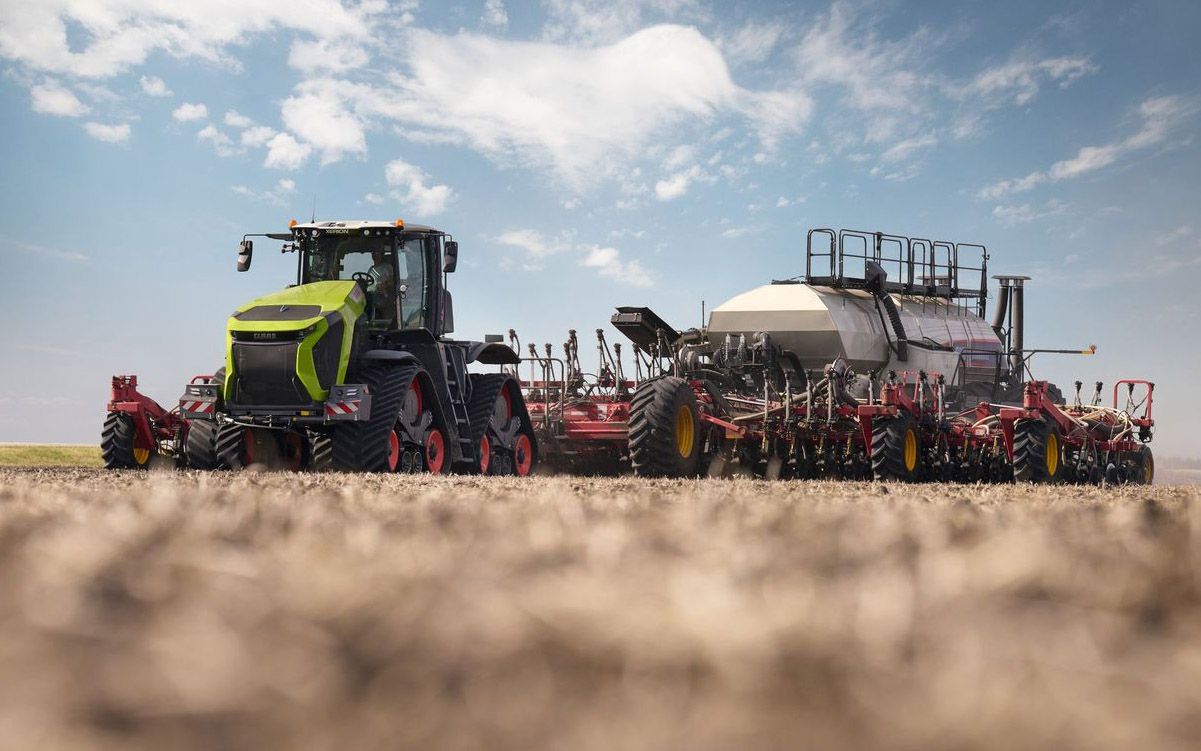 New Claas compacts and  Xerion to top out at 653hp