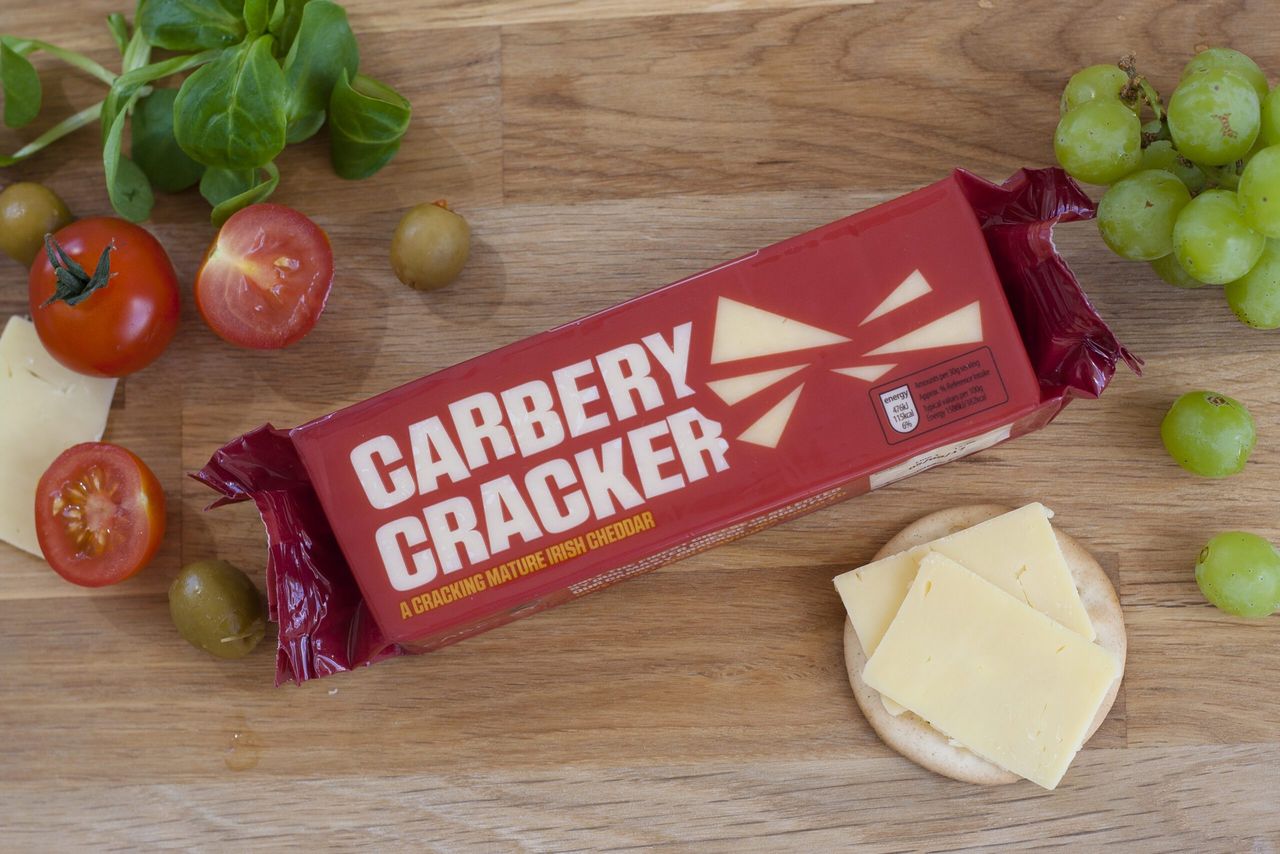 Cheese comp 'crackers' for Carbery cheddar