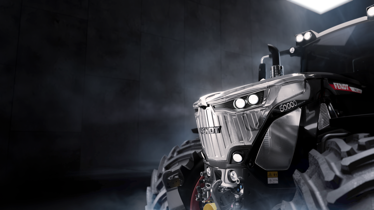Fendt is producing 300 special edition 900 series tractors to mark the 50,000th Fendt 900 series tractor. This year also marks 30 years since the Vario transmission hit the European market with the Fendt Favorit 926, a historic moment for the future of agricultural machinery. Source: Fendt