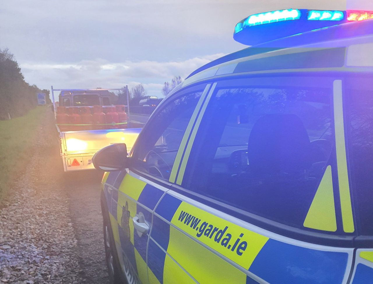 Gardaí stop driver carrying gas cylinders in trailer at 110km/h