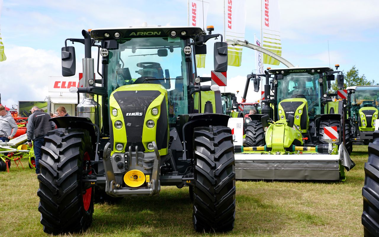 Machinery Focus: Consistent tractor sales bring guarded optimism