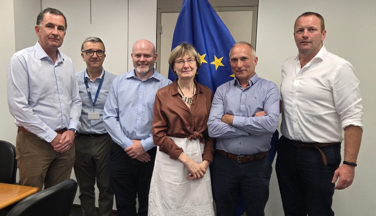 John Enright, general secretary, ICMSA; Joaquim Vila, DG AGRI for Beef; Paul Smyth, financial and dairy policy officer, ICMSA; Brigitte Missone, DG AGRI for Markets; Pat O’Brien, chairperson, Farm Business Committee, ICMSA; Denis Drennan, president, ICMSA. Source: ICMSA
Source: ICMSA