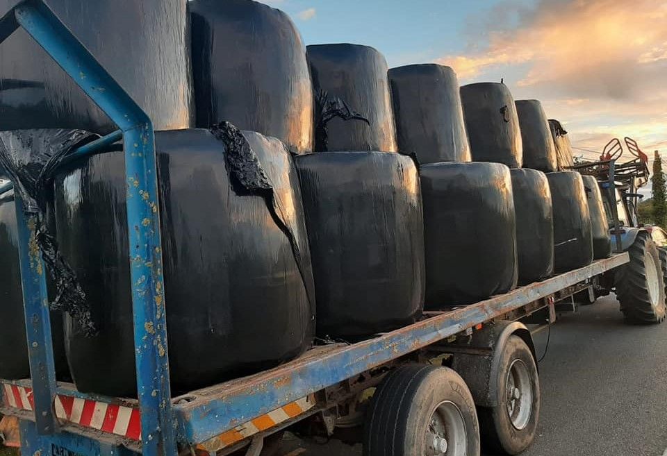 Gardaí pull over tractor for unsecured load of bales