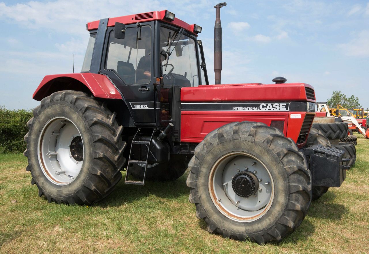 1987 Case IH 1455XL goes to auction...and makes £27,000