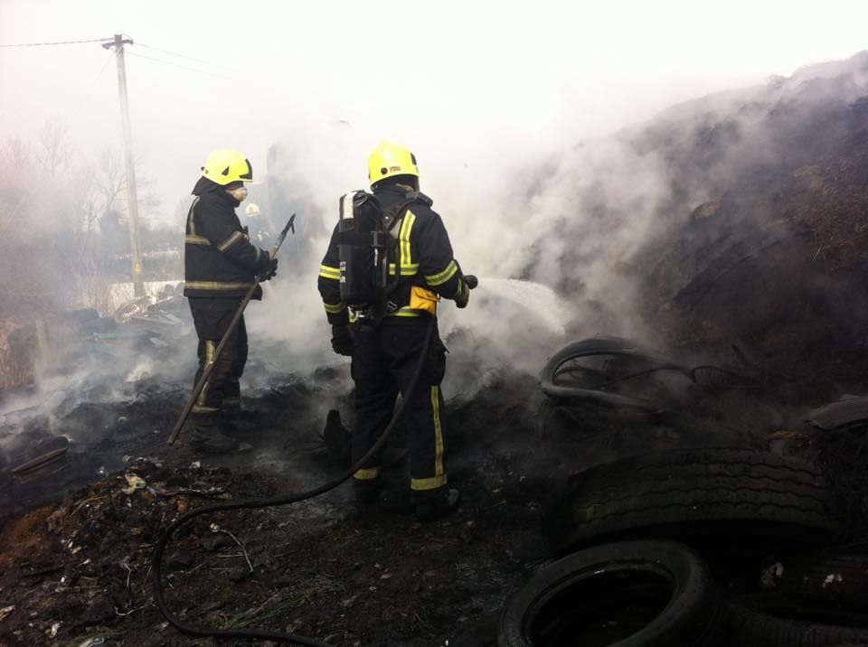 Fire crews tackle silage pit fire in the midlands