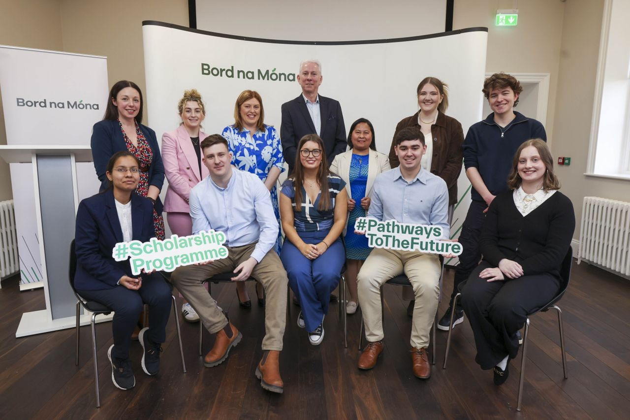 Bord na Móna awards scholarships to Irish students