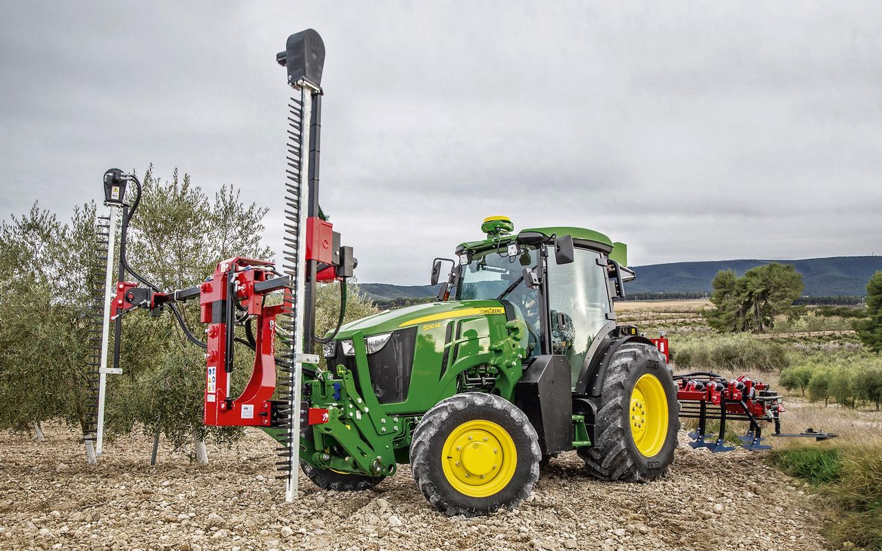 5ML series from John Deere is all about the tech