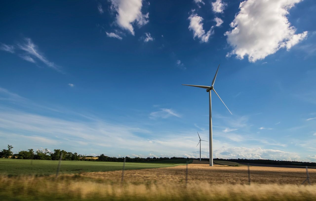 EU approves €900 million renewable funding for France