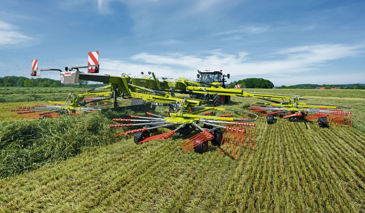 Claas launches new line of Liner rakes