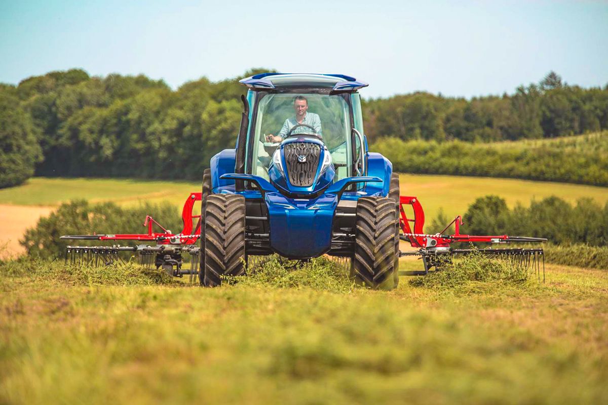 CNH to create more 'differences' between its tractor brands