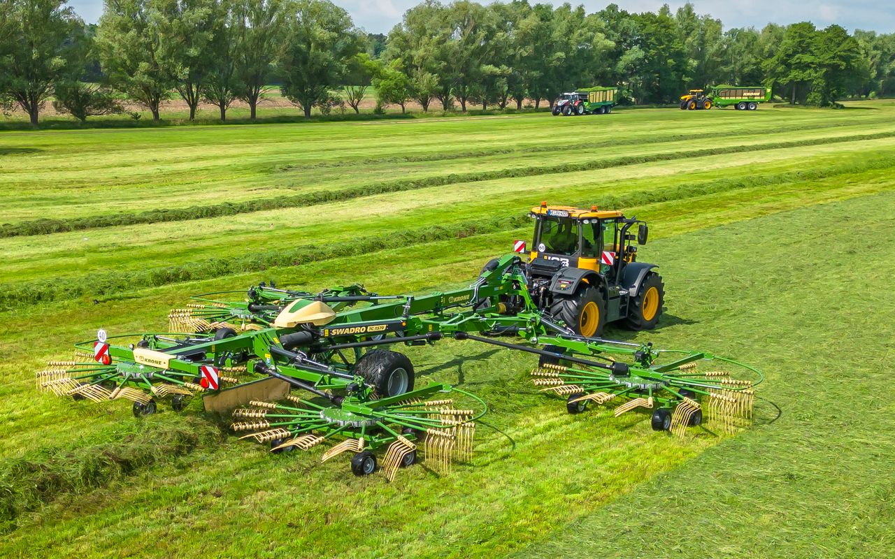 Krone brings six rotor technology to four-rotor rake