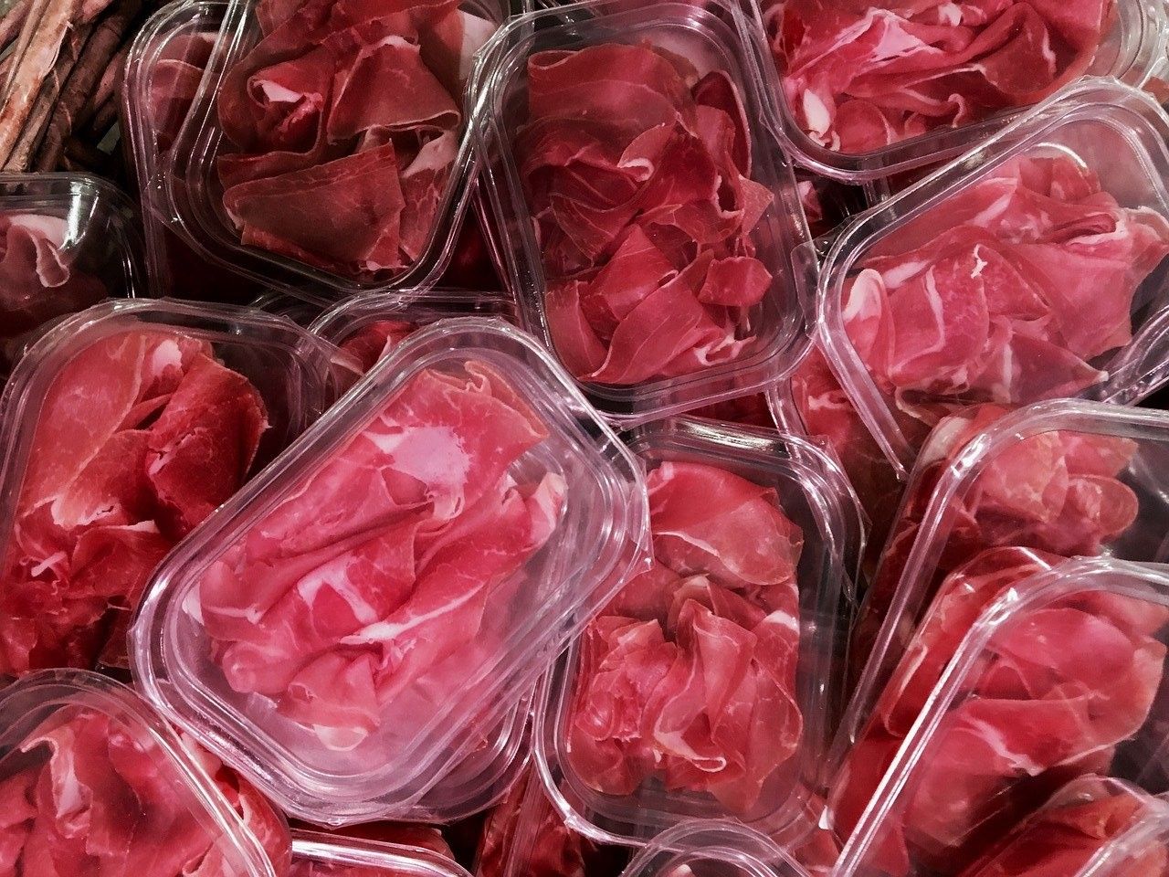 'There were no signals that there was any cause for concern' in meat factories