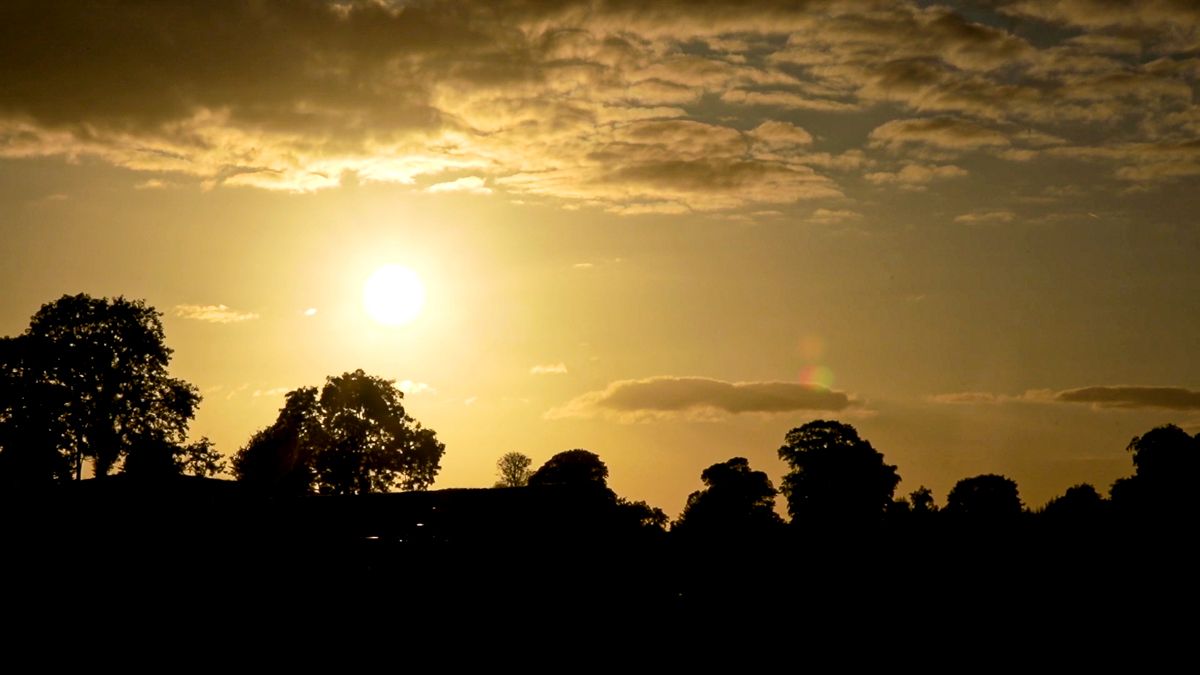 Met Éireann: High temperature advisory ahead of 'hot spell'