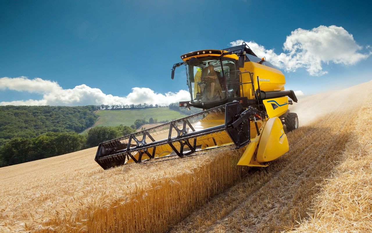 New Holland upgrades its straw walker combines
