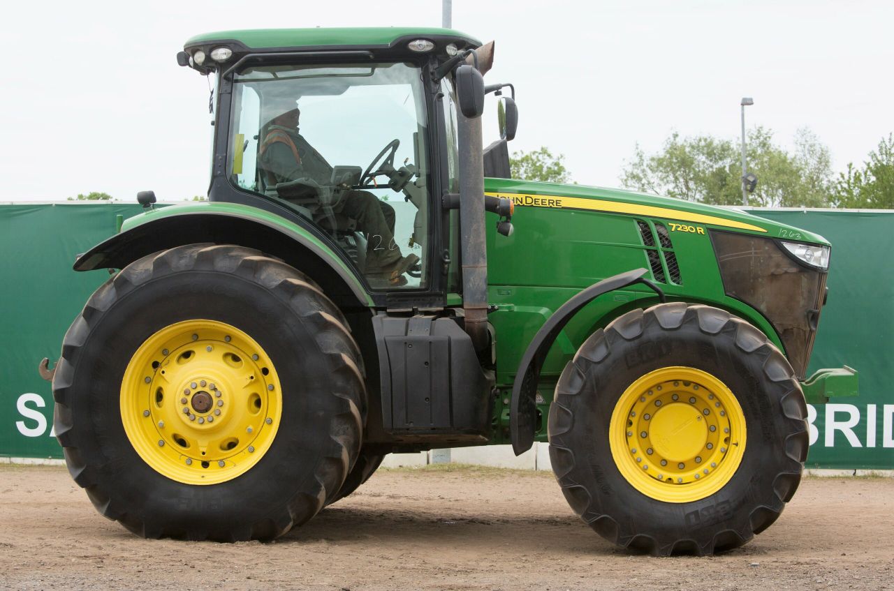 Auction report: John Deere highlights from monster May tractor sale