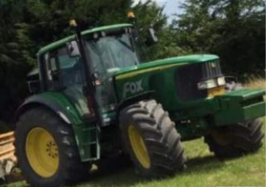 Gardaí investigate theft of John Deere tractor in midlands