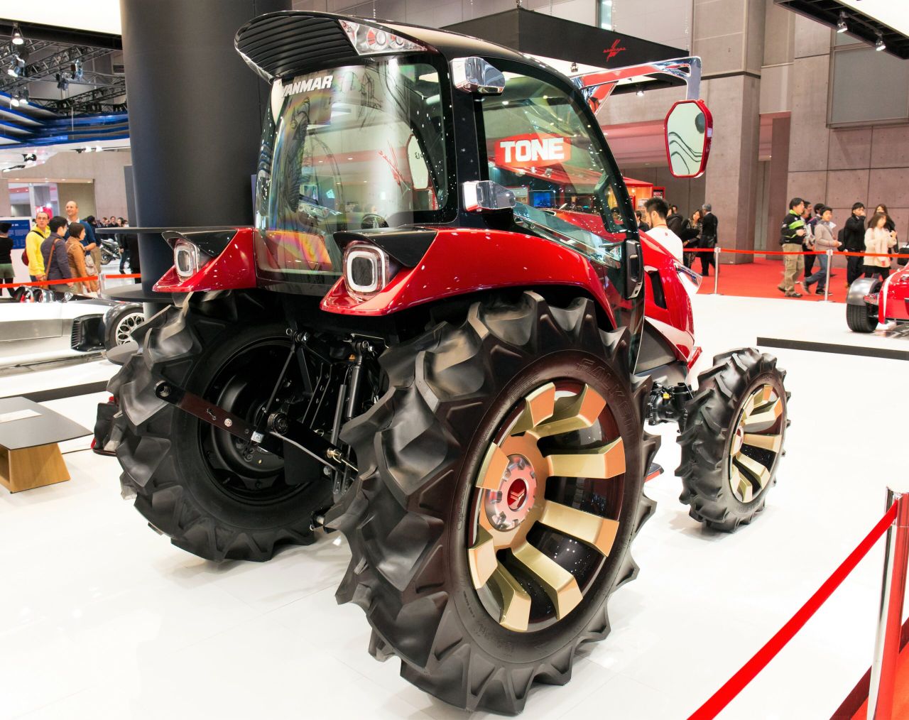 Drive your tractor with a tablet - manned or unmanned