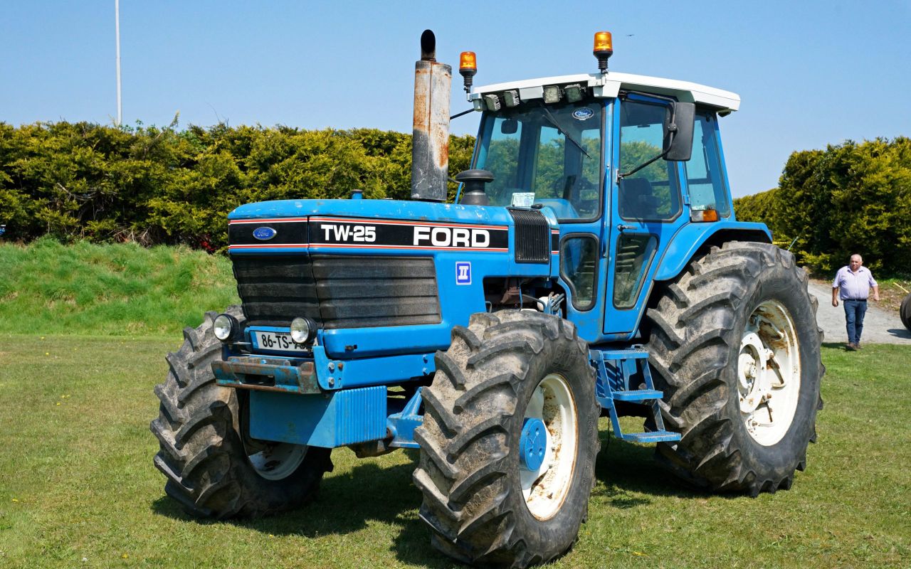 Pics: Tullogher-Rosbercon Vintage Club hosts national rally