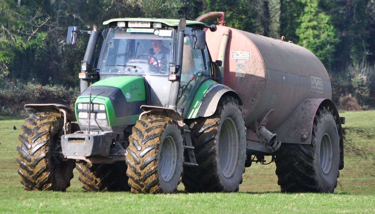 What is the going price for slurry spreading?