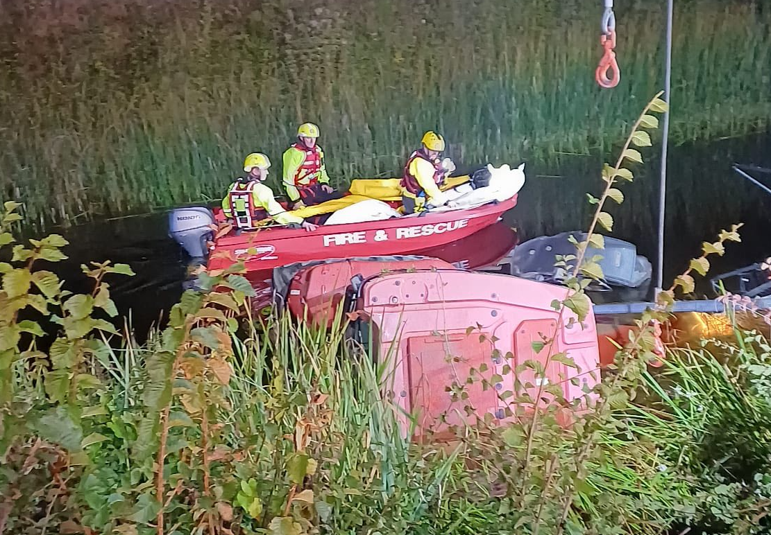 Fire service attends scene after tractor enters Grand Canal