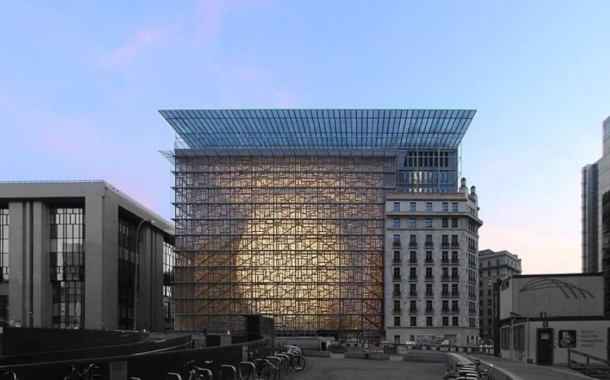 EU budget meetings to go ahead, but Covid-19 'closely monitored'