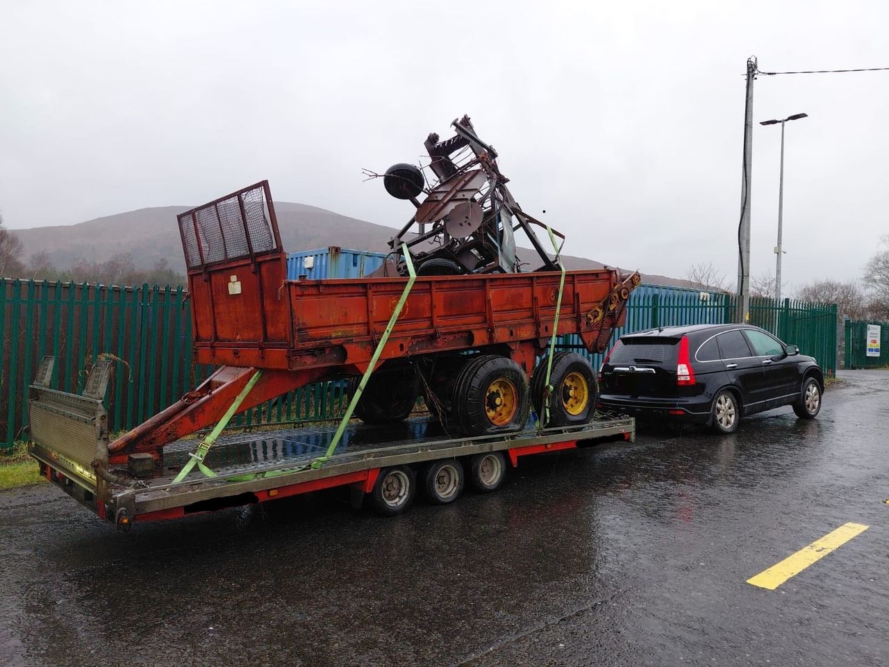 Driver arrested in Leitrim for towing overloaded trailer