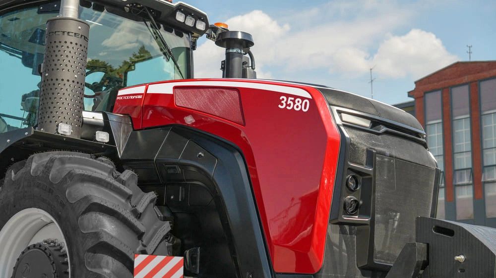 Anticipated 580hp tractor from Rostselmash announced
