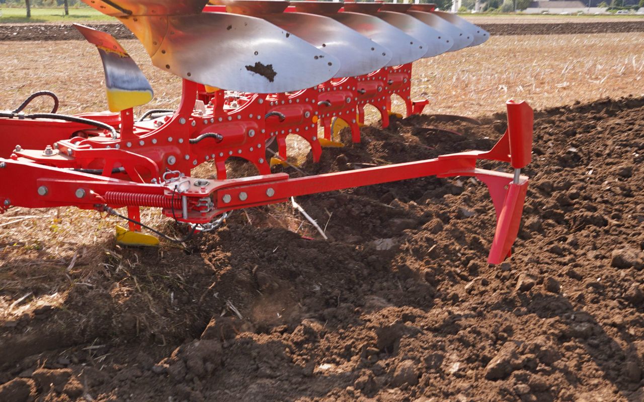 Boost soil carbon levels for healthier medium and yields - researcher