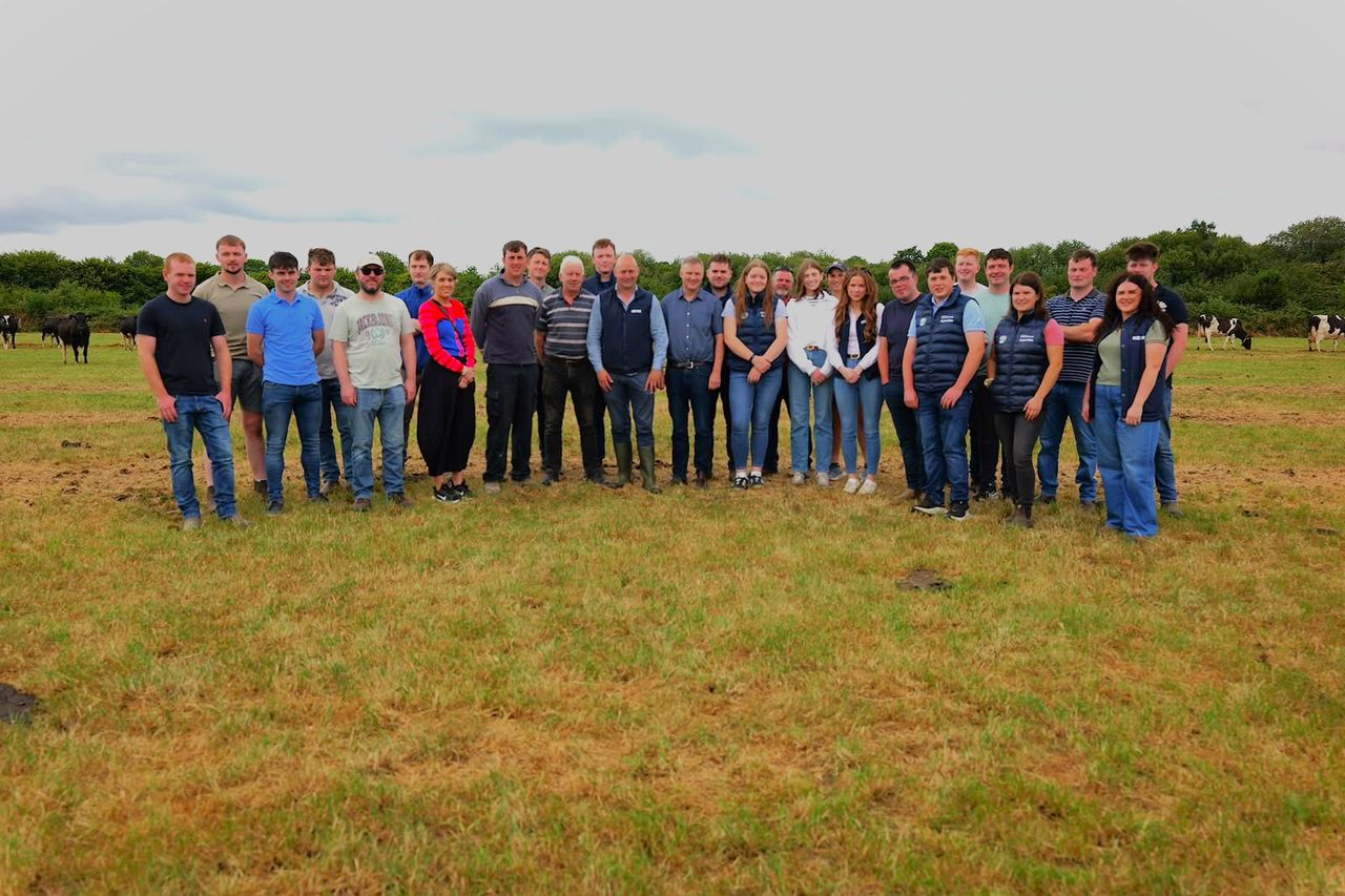 Young farmer event views beef systems and visits Kepak Kilbeggan site
