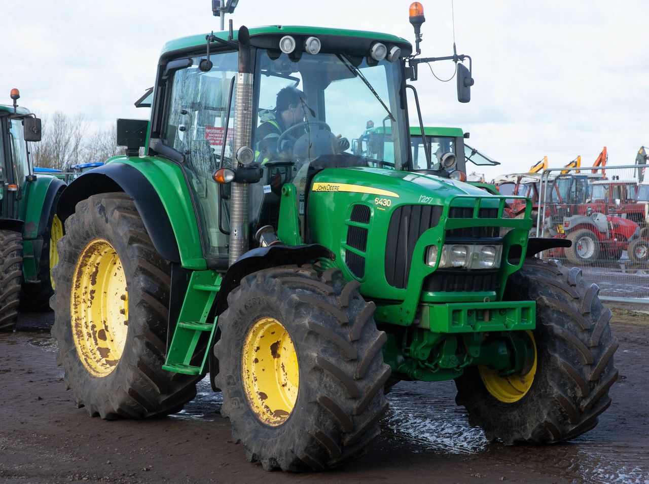 Auction report: 'Pocket rocket' bargain amongst this herd of 'Deeres'?