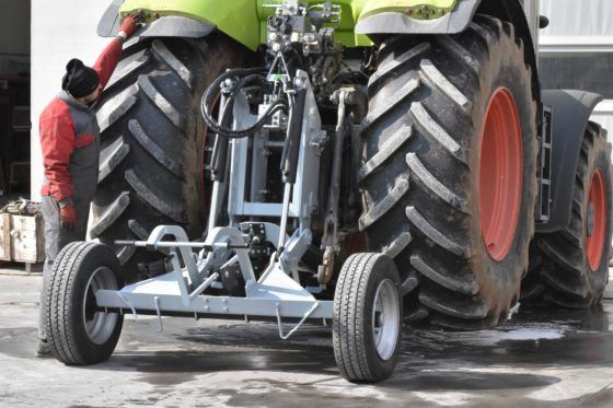 Inspired by the Irish? New twist on tractor-mounted jack