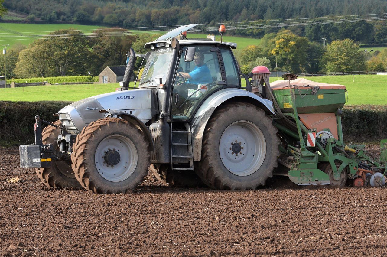 Second-hand tractor imports into Ireland up by nearly 30%?