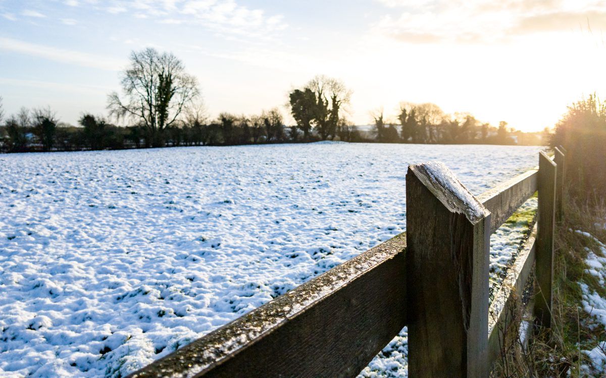New weather warnings for ice and snow until Tuesday morning