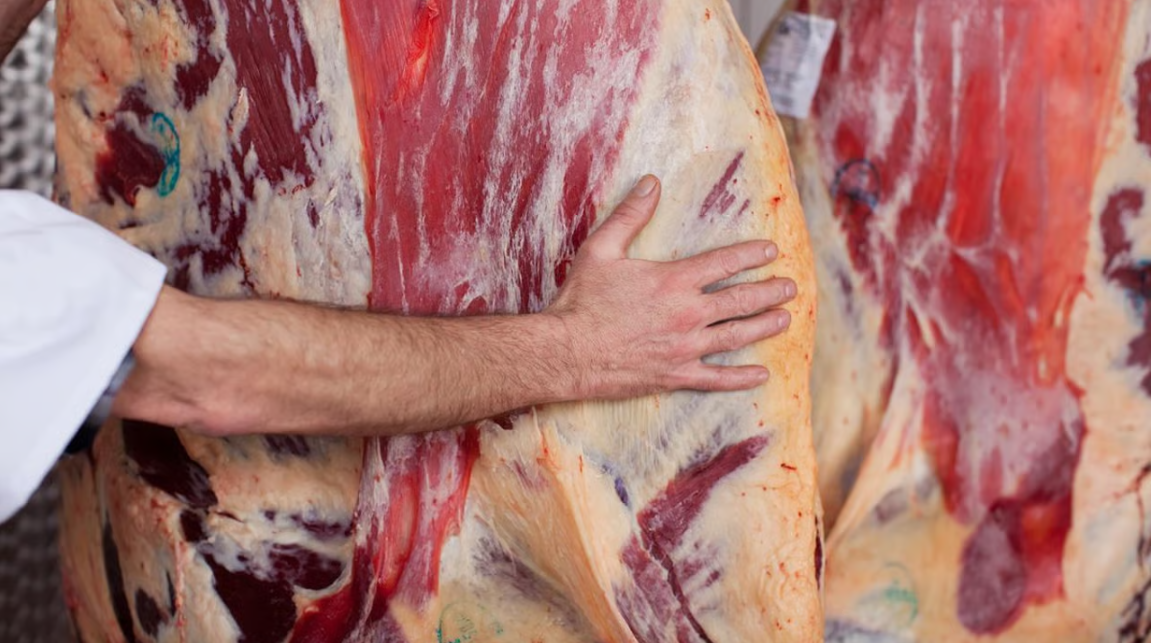 Beef factory fined for carcass trim breaches in 2025