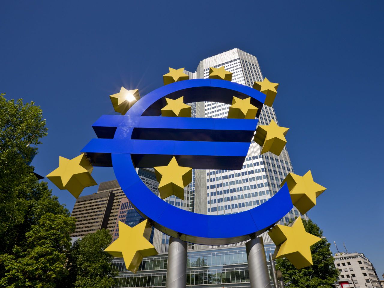 EIB and major French bank agree €200m to support agri SMEs