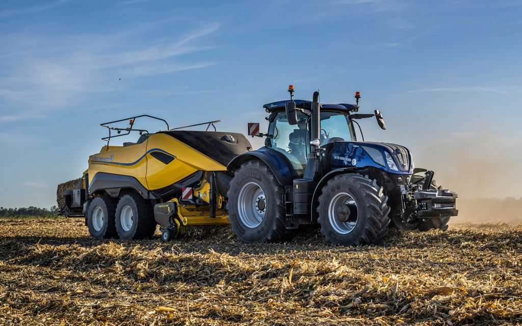 The T7 is ideally matched to New Holland's latest square baler