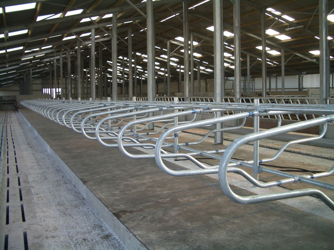 Winter preparation of animal housing facilities