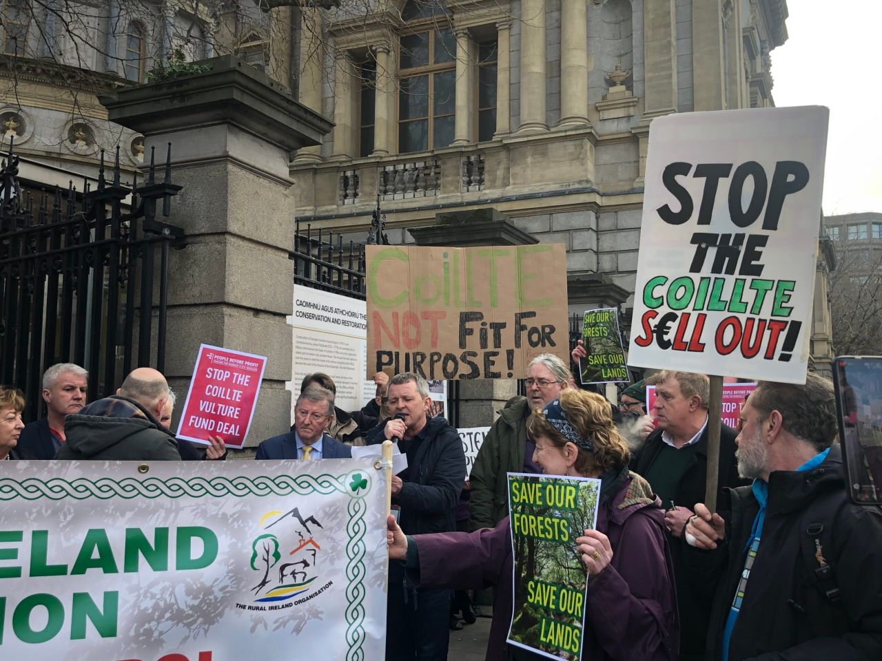 Protesters demand end of Coillte deal with 'vulture fund'