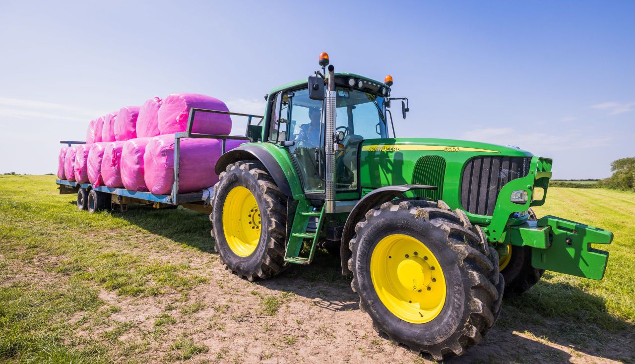 Silage season goes pink with Dairygold and Irish Cancer Society