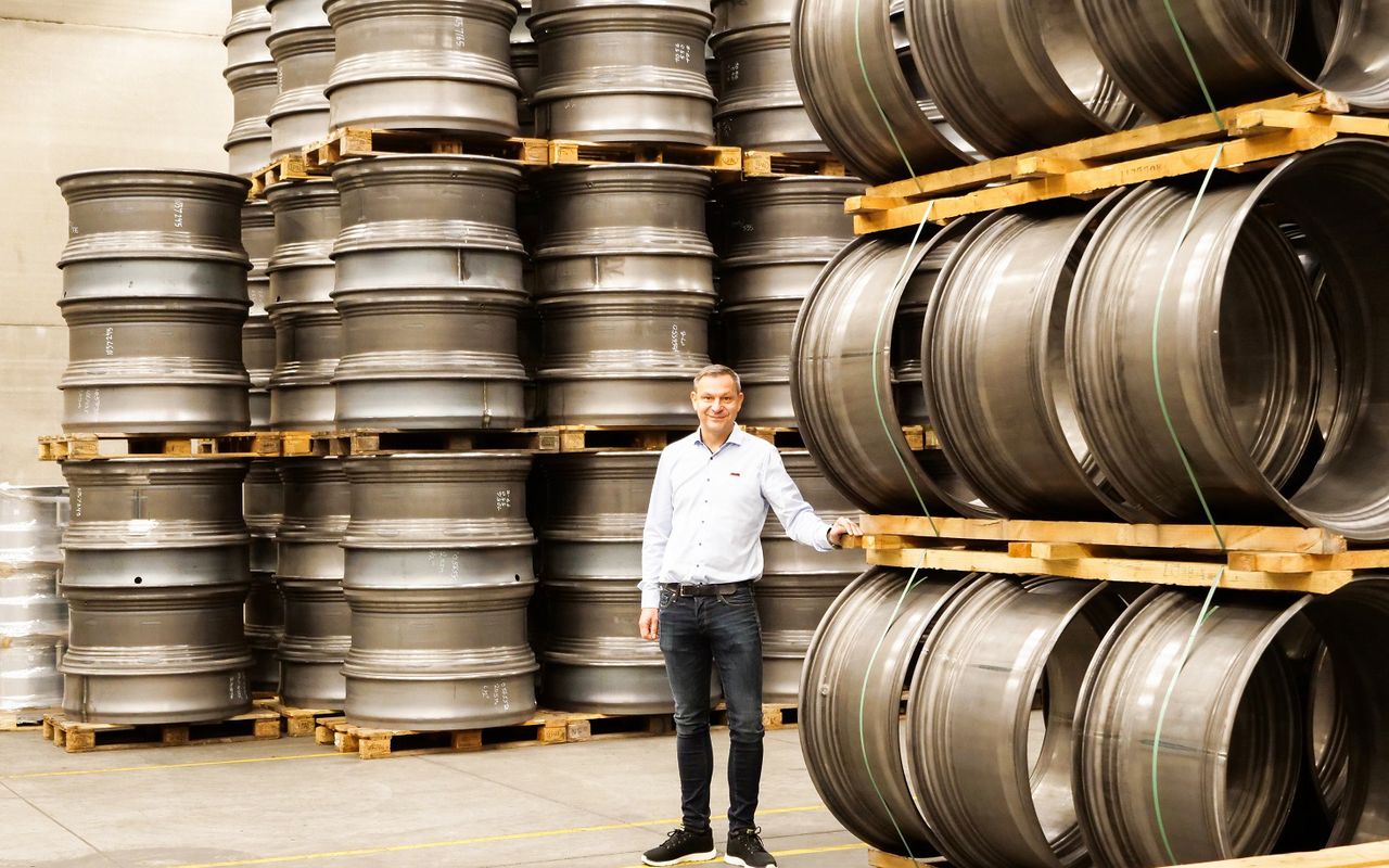Machinery: Optimism from NDI and CEMA, but prices remain high