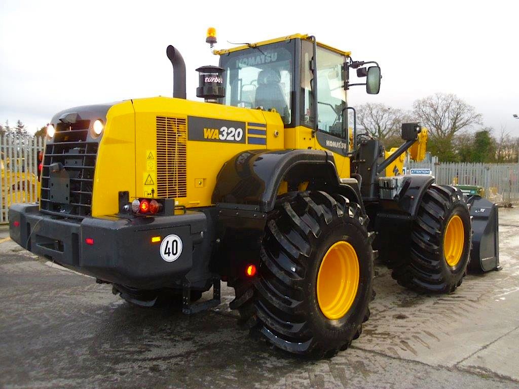 Punchestown debut for new Komatsu wheel loader