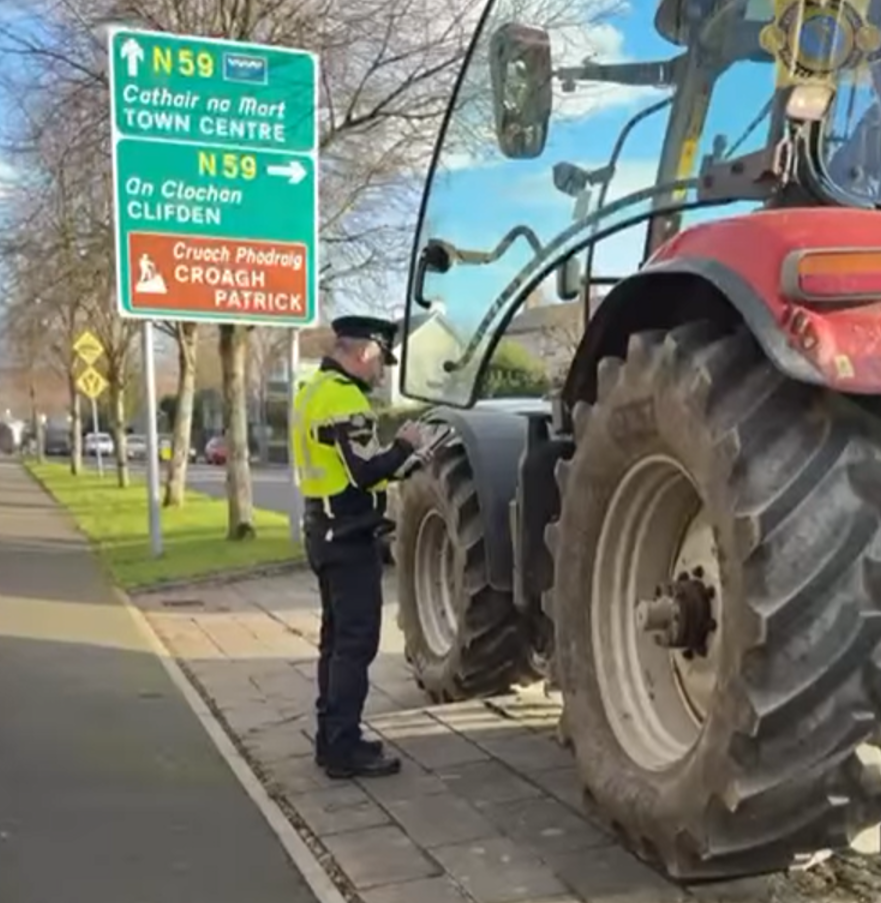 Gardaí clamp down on phone use by tractor drivers